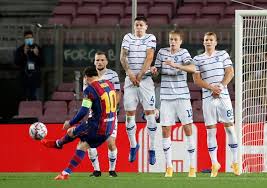 All news about the team, ticket sales, member services, supporters club services and information about barça and the club. Barca Get Third Win In A Row But Fail To Convince Against Dynamo