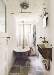 Discover inspiration for your french country bathroom remodel, including colors, storage, layouts and organization. 20 Best Farmhouse Bathroom Design Ideas Farmhouse Bathroom Decor