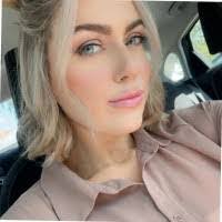 Jane Slay's Instagram, Twitter & Facebook