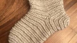 Intermediate Nålbinding: Scandinavian Nålbound Slippers