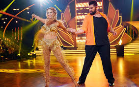Sie wurde als profitänzerin in der tanzshow let's dance bekannt. Faisal Kawusi Abnehmrekord Bei Let S Dance