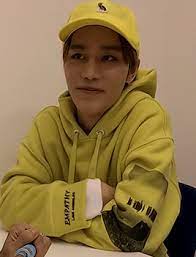 Animated Gif About Fashion In Yellow By Taeyong S Cųrė Nct Taeil Nct Nct 127