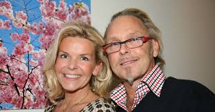 Anna Skipper skyldig exmakens mamma miljonbelopp