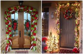 Como Decorar En Navidad Con Guirnaldas De Mallas Christmas Tree Themes Christmas Decorations Christmas Wreaths