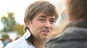 Querdenken"-Initiator: Verfassungsbeschwerde wegen U-Haft für Ballweg