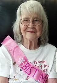 Kami Barker's Instagram, Twitter & Facebook