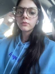 Charlotte Quillen's Instagram, Twitter & Facebook