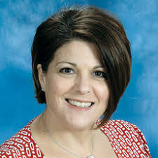 Linda Kolakowski's Instagram, Twitter & Facebook