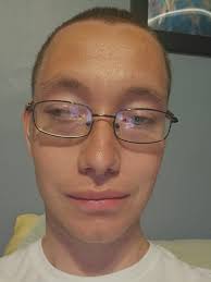 Kyle Ray (@dailypositivityguy)