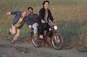 La main de jamel debouse. Bild Zu Fatsah Bouyahmed Homeland Bild Fatsah Bouyahmed Jamel Debbouze Tewfik Jallab Filmstarts De