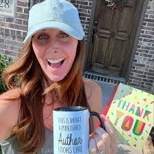 Shellie Oakley's Instagram, Twitter & Facebook