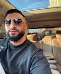 Gecen hafta avrupa sampiyonu ünvanindan feragat ettigini aciklamistir, cünkü meshur top rank boks promosyon sirketiyle anlasmaya varmistir. Agit Kabayel Thank You For Everything Bro See You On Facebook