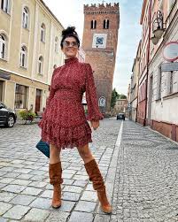 Stylizacje gwiazd , moda , kasia cichopek , katarzyna cichopek , branża celebrycka , sukienki , sukienki na lato Katarzyna Cichopek Po Co Jechac Do Wloch Ogladac Krzywa Wieze Skoro Mamy Taka Piekna W Zabkowicach Slaskich Ktos Widzial Ktos Byl Dolnyslask Dolnyslaskjestpiekny Krzywawieza Weekend Weekendmood Sukienka Ledesirfashion Facebook