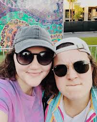 Jessie Edge (@lifeonanedge) • Instagram photos and videos