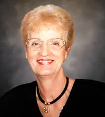 LAVIGUEUR, Simone Ginette et Aline ont le chagrin de vous faire part du  décès de leur mère Simone Lavigueur (née Fournel). Qui rejoint son époux,  M. Maurice Lavigueur, le 30 décembre 2021