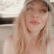 Melissa Wolf (@melissamaewolf)