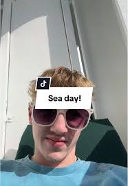 Cory Dean (@deanoschinos)