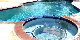 Combien Coute Une Piscine Avec Spa Ou Jacuzzi Integre