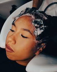 👁️✨ La magia está en los detalles ✨👁️ Cada ceja tiene su forma perfecta,  y nuestro trabajo es realzarla con precisión y cuidado. 🙌 En este Reel  verás cómo, con paciencia y