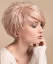 Tunsori par lung 2020 drepte, tuns in scari, tunsori cu breton bont, tunsori franjurate pentru par lung, plete lungi, breton franjurat pe o parte, bob lung, stilul conic natural, tunsori stratificate. Modele De Tunsoare In ScÄri Pentru PÄr Scurt Nr 5 Il ArÄt NeapÄrat Coaforului Meu Fasingur Me