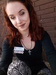 Earlene Wise's Instagram, Twitter & Facebook