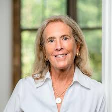 Amazon.com: Gravenwood (The Thieves of Magic): 9781954584365: Benedict,  Margie: Books