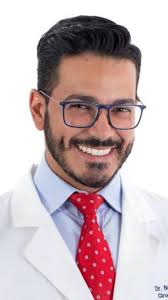 El Dr. Nelson León cirujano bucomaxilofacial acaba de estrenar su nueva  clínica ubicada en la Torre Q Los Naranjos. , Ofrece allí servicios de  consulta y cirugía ortonágtica para la función del ...