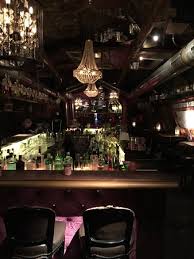 We ordered our welcome drink from the gin bar, a gin tonic. Gin Bar Kufstein Bild Von Stollen 1930 Kufstein Tripadvisor