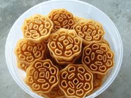 Mana2 yg selalu google resepi mudah pasti kenal pn azie ni. Resepi Kuih Goyang Tanpa Santan