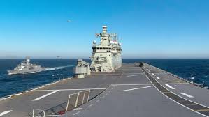 Dua kapal australia yakni kapal hmas ballarat dan hmas sirius sudah berada di laut dan secepatnya menuju area pencarian. Kapal Induk Australia Dibuntuti Militer China Di Laut China Selatan