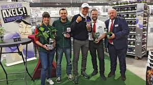 Im hellweg garten und baumarkt sortiment finden sie eine große auswahl an zubehör für die bewässerung von bewässerungssysteme für ihren garten im hellweg baufreund online shop. Landgard Axel Schulz Hat Bei Hellweg Ausgeteilt Gabot De