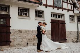 Wenn du möchtest, kannst du deinen lesern in diesem beitrag mitteilen, warum du diesen blog begonnen hast und was du damit vorhast. Hochzeitslocation Inmitten Der Natur Das Milchhauschen Frau Immer Herr Ewig