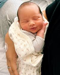 Dr Danny Tucker (@ourmotherhood.ig) • Instagram-Fotos und -Videos