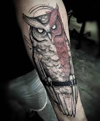 So spielt zum beispiel ein eule tattoo in kombination mit einem totenkopf auf genau diese symbolik . 1001 Ideen Und Inspirationen Fur Ein Cooles Unterarm Tattoo