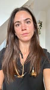 Aisha Curtis's Instagram, Twitter & Facebook