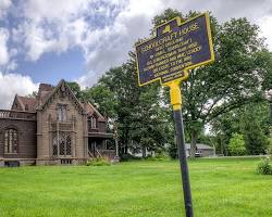 Image of Schoolcraft House in Buckhannon