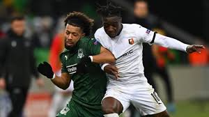 At the top of the french football league system, it is the country's primary football competition. Foot Ligue 1 Les Enjeux Du Week End