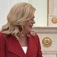 2014 hırvatistan cumhurbaşkanlığı seçimlerinde iddialı adaylardan olan 1968 doğumlu hırvat diplomat. Kolinda Grabar Kitarovic Nude Fappening Sexy Photos Uncensored Fappeningbook