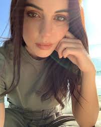 Adelaide Kane Adelaidekane Photos Et Videos Instagram Adelaide Kane Celebrities Celebrities Female