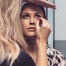 Kana Professional Make Up