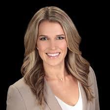 Lori Hinderliter's Instagram, Twitter & Facebook