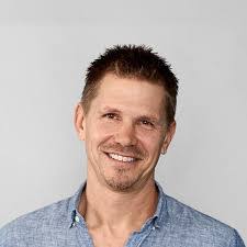 Justin Steer's Instagram, Twitter & Facebook