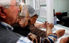 Intrebare:cu ce pensie ies la data de 31.12.2020. Cu Cat CreÈ™te Pensia In FuncÈ›ie De Anul In Care Te Ai Pensionat Bani Mai MulÈ›i De La 1 Ianuarie 2020 Pentru AceÈ™ti Romani