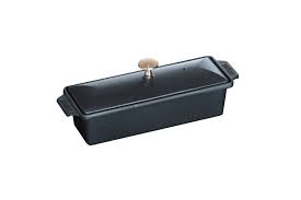 Placer tous les ingrédients dans le bol du mixeur (sauf le saumon fumé et les st jacques) et mettre en marche pour. Staub Specialty Items Staub Cast Iron 1 1 2 Qt Large Rectangular Terrine W Lid Matte Black