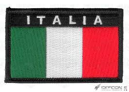 Die italienische nationalflagge ist eine trikolore mit drei senkrechten streifen in grün, weiß und rot. Aufnaher Gestickte Italien Flagge