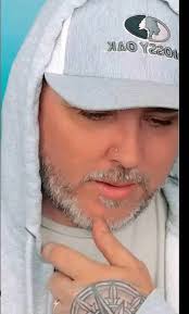 i'm just sayin. it hurts my feelings that you never lick me back