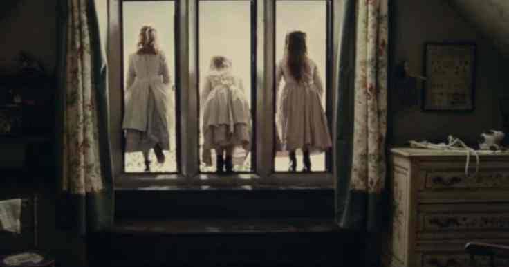 The Woman in Black (2012) Explained - Average Movie Reviews