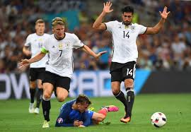 Das duell der giganten am dienstag in der wettvorschau. Em 2016 Deutschland Scheitert Im Halbfinale Gegen Frankreich Fussball Em