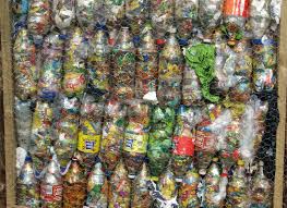 Penulisan karya ilmiah dilakukan secara runtut dan sistematis. Ecobrick Karya Artistik Limbah Plastik Catatan Alam