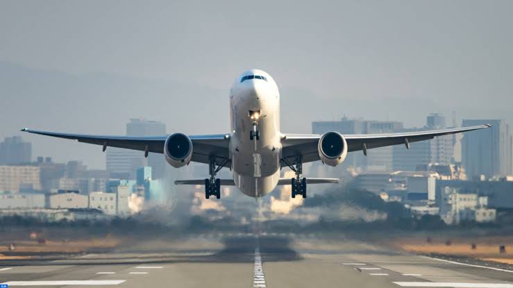Transport aérien: l'open sky africain toujours cloué au sol | Le360 Afrique
